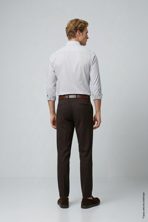 Beyaz Slim Fit Erkek Gömlek – Baskılı Pamuk Düğmeli Yaka
