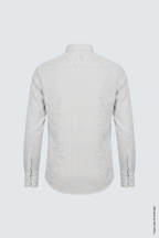 Beyaz Slim Fit Erkek Gömlek – Baskılı Pamuk Düğmeli Yaka