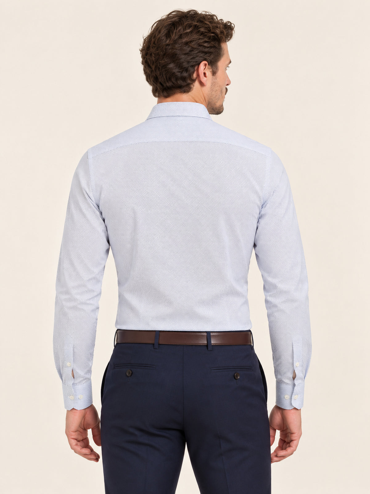 Beyaz Slim Fit Erkek Gömlek – Baskılı Pamuk Düğmeli Yaka